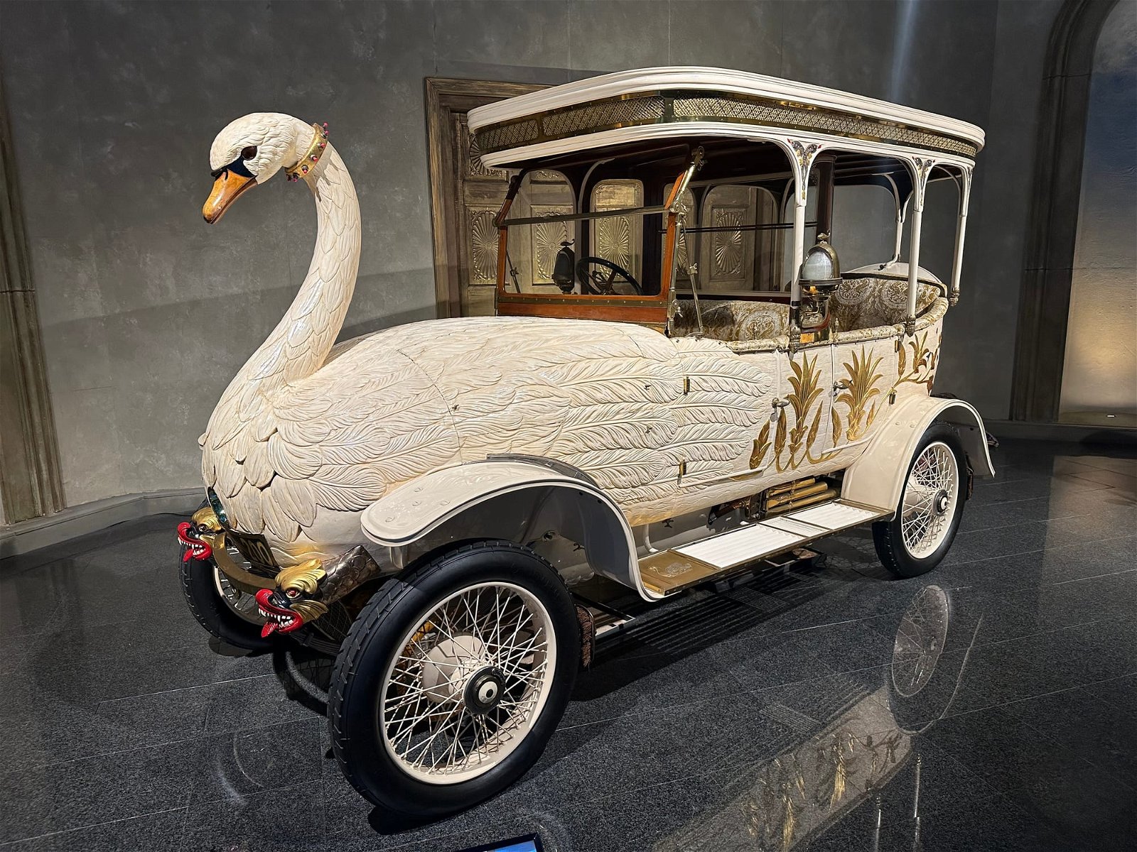 Louwman Otomobil Müzesi
